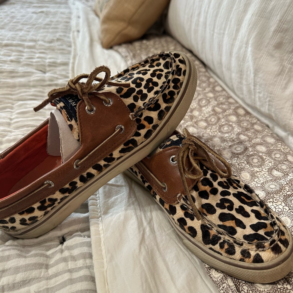 Sperrys Leopard hair Lk new